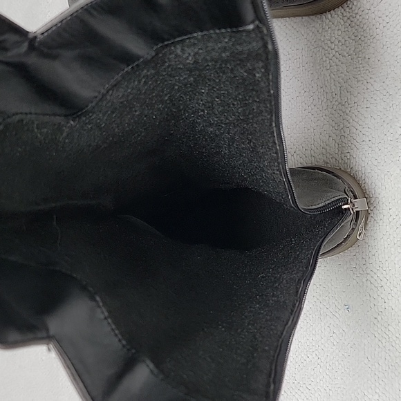 Boots- Zipper Back - Picture 10 of 11